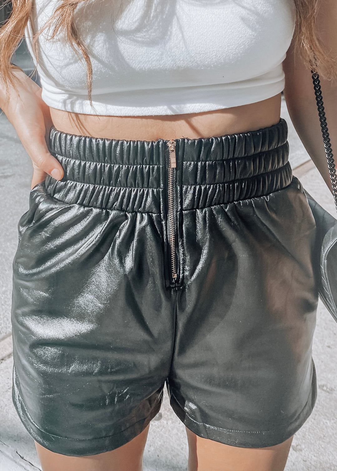 【G FORE】 VEGAN LEATHER SHORTS(WOMEN) /追跡付 Faux Leather Shorts