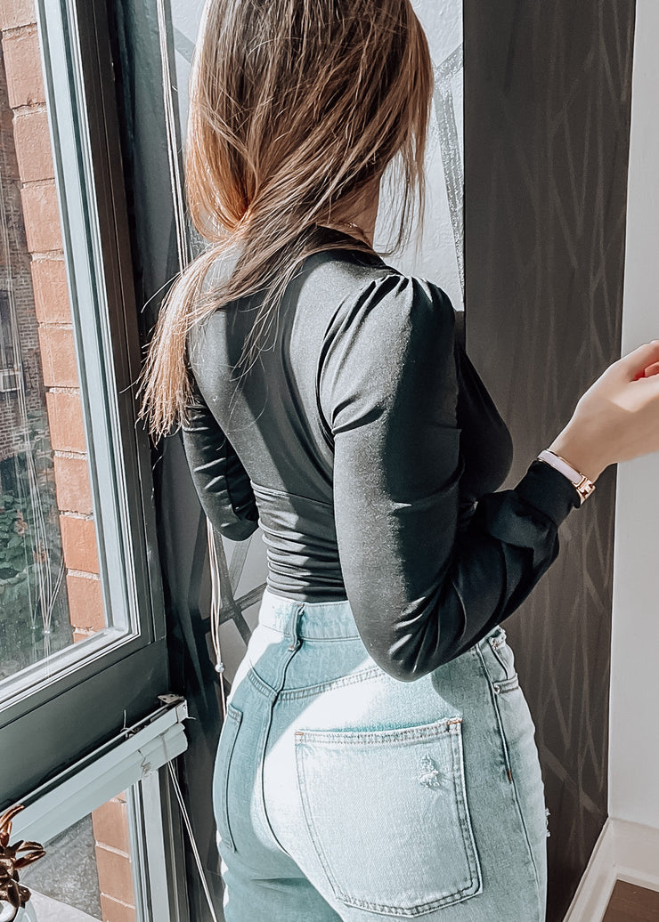 BLACK LONG SLEEVE DEEP V BODYSUIT